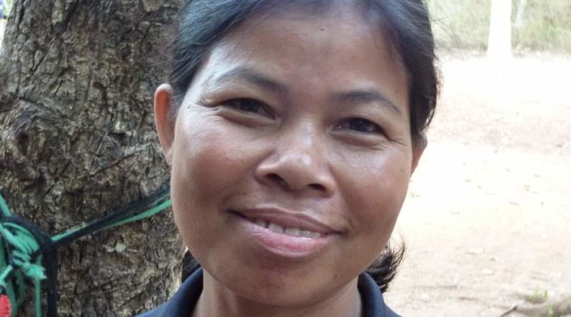009 Saleswoman at Banteay Samre Thumb