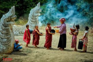 Anh Myanmar Theravada 168